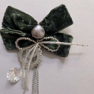 Dark Green Velvet Bow Brooch